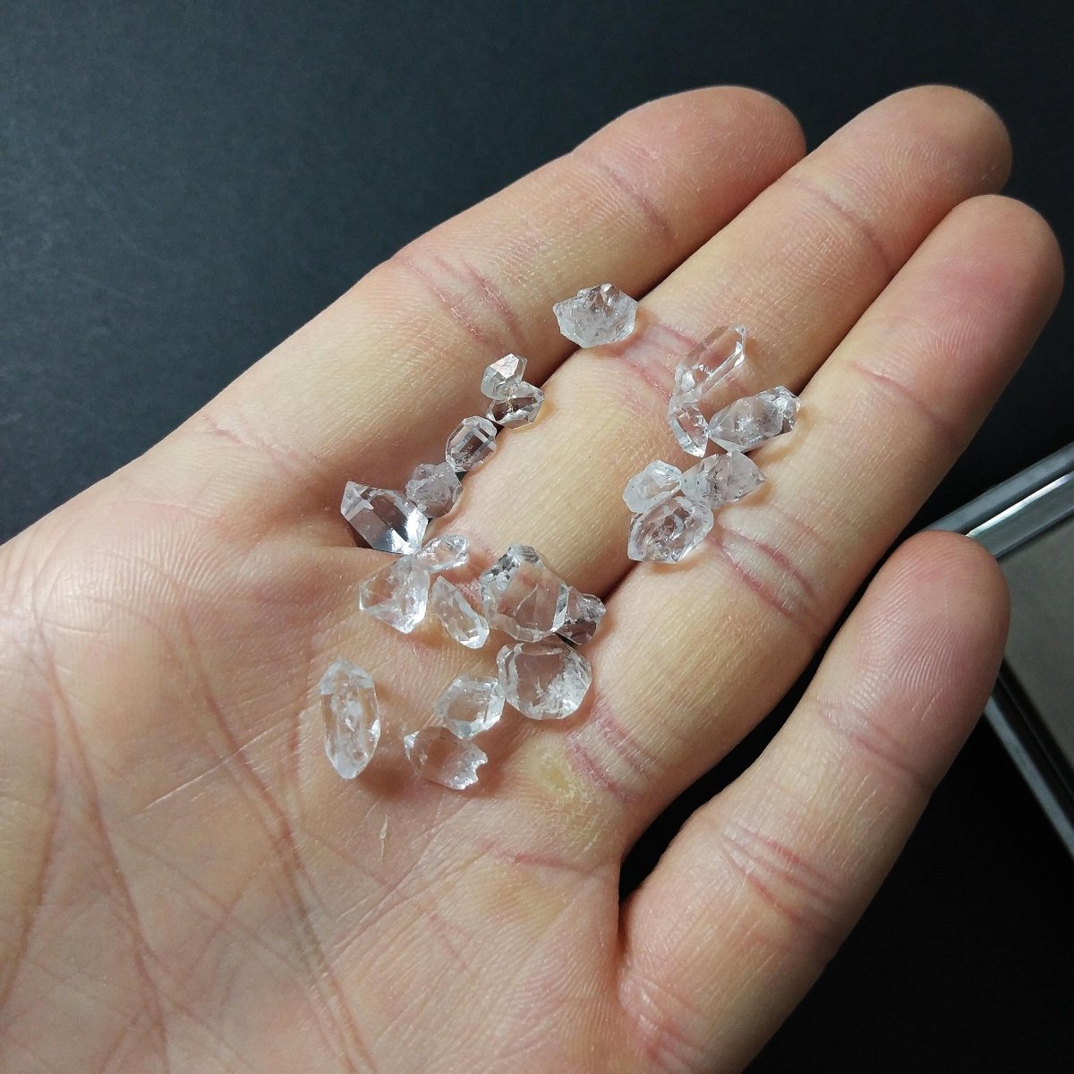 Diamantquarz-Lot 9–10 mm, 5 Gramm Lots – Anima Mundi-Kristalle