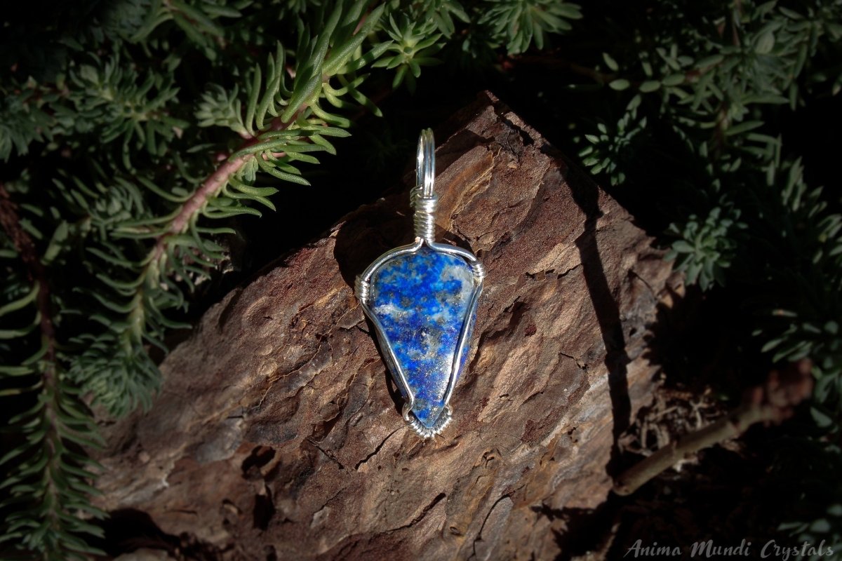 Lapis Lazuli draadgewikkelde zilveren ketting - Anima Mundi-kristallen