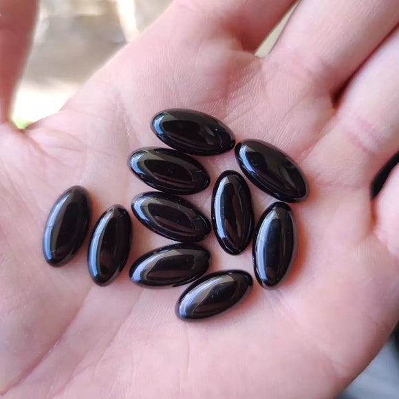 Oval Black Onyx 18x9mm - Anima Mundi Crystals